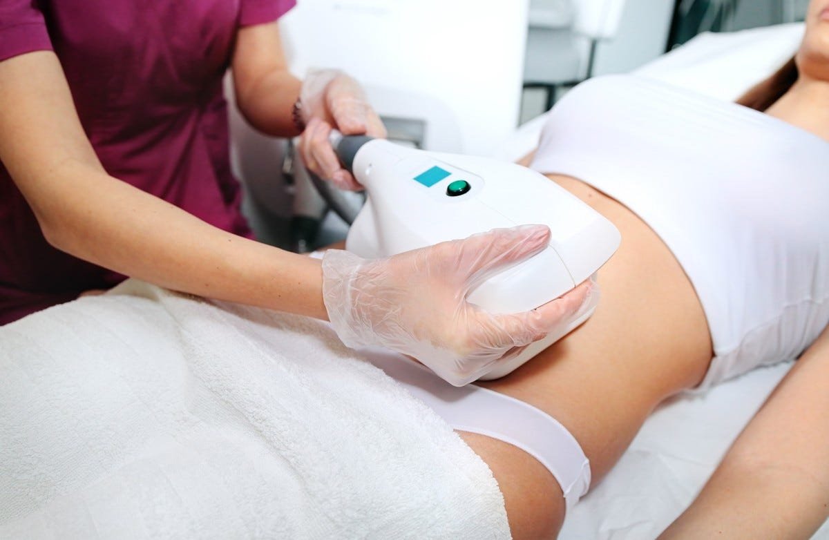 Top Benefits of Choosing Laser Fat Reduction for Body Contouring